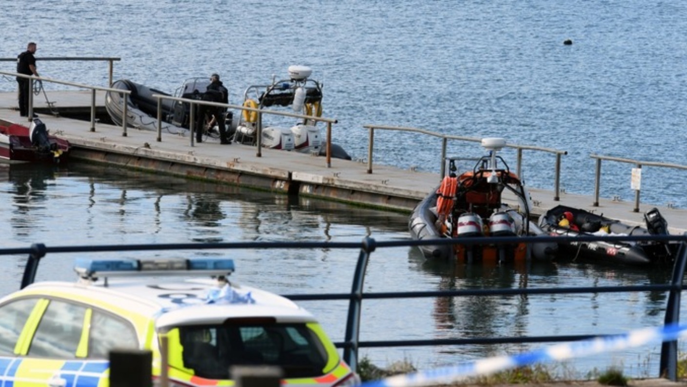 tributes-paid-to-firefighter-who-tragically-died-in-cleddau-waterway