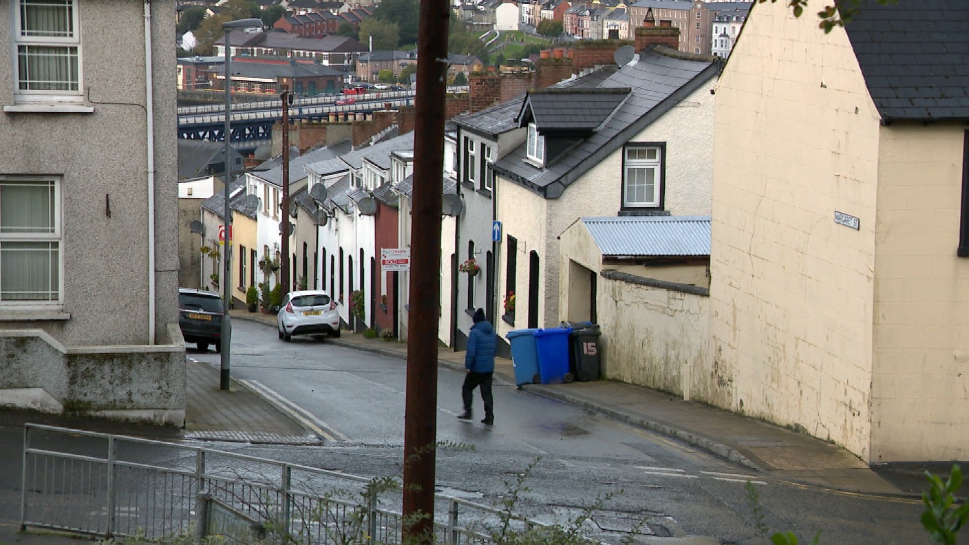 Police condemn ‘merciless’ gun attack in Derry | UTV | ITV News