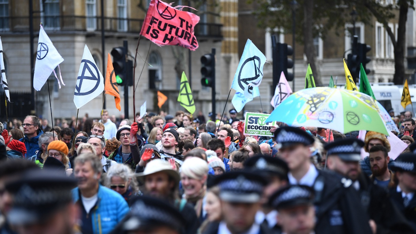 Extinction Rebellion tactics 'not helpful to cause' says minister | ITV ...