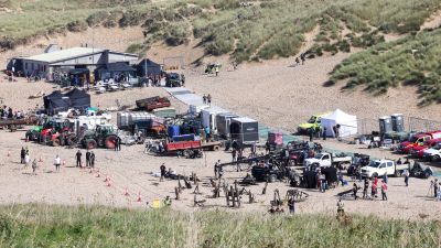 16-09-21 Game of Thrones prequel filming on Holywell Bay-Cornwall Live/BPM Media