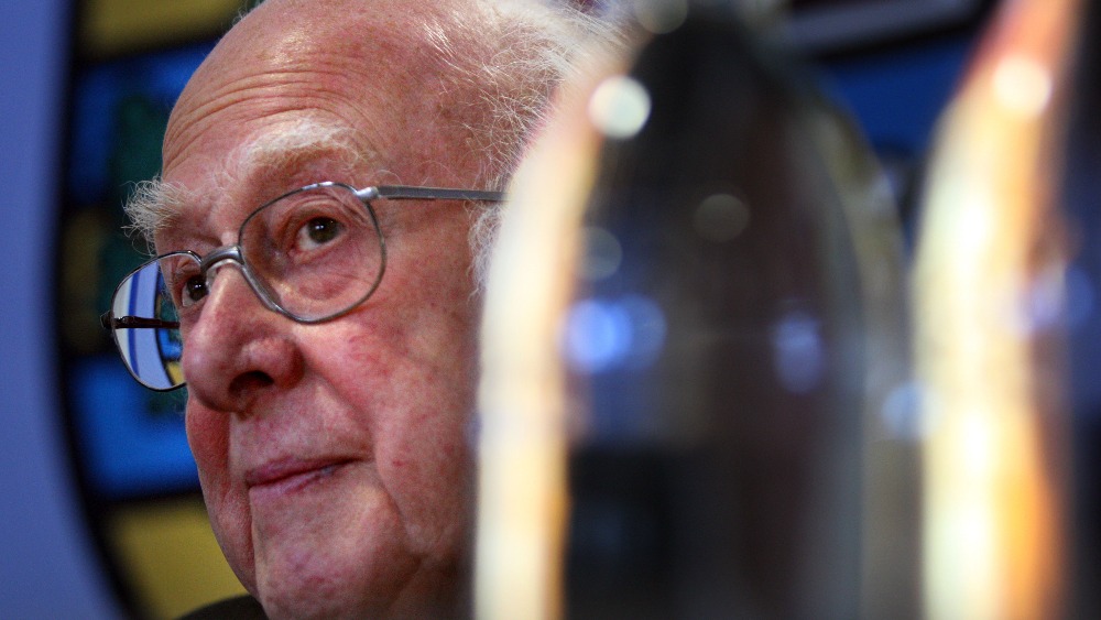 Britain's Peter Higgs Wins Nobel Physics Prize | ITV News