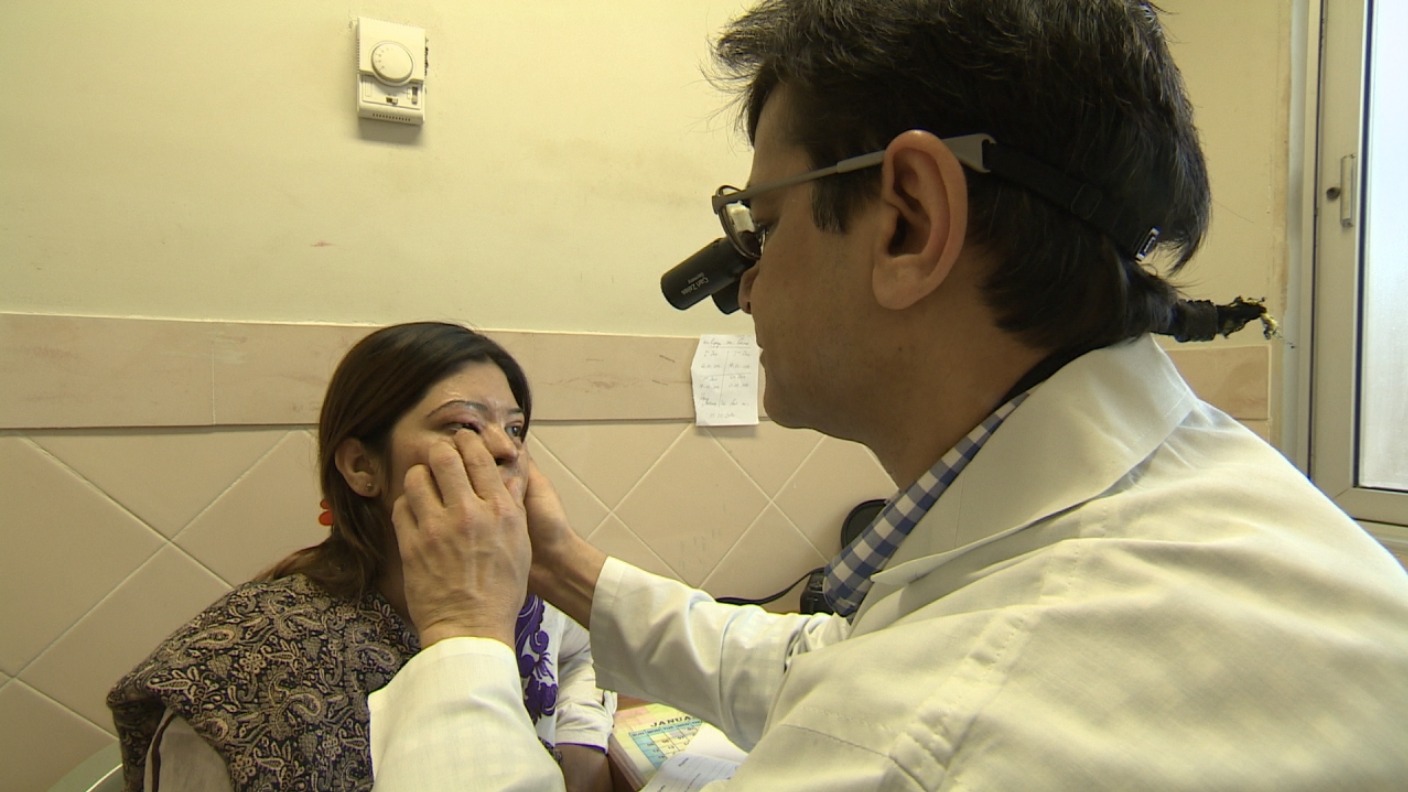 Doctor from Greater Manchester honoured for humanitarian work | ITV ...
