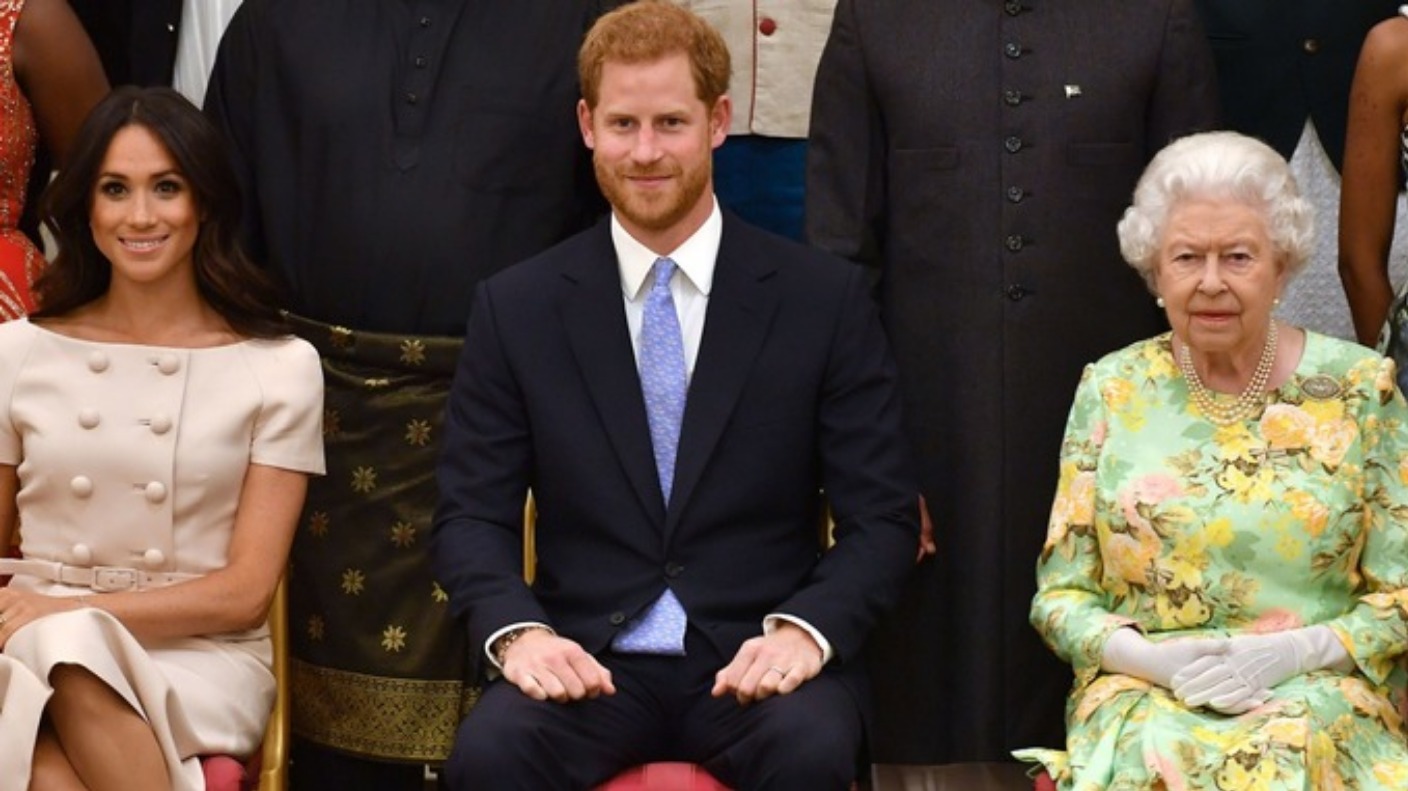 Meagan Flies To Canada Christmas 2022 Meghan Flies Back To Canada - Tasking Harry With Resolving Sussex-Shaped  Crisis | Itv News