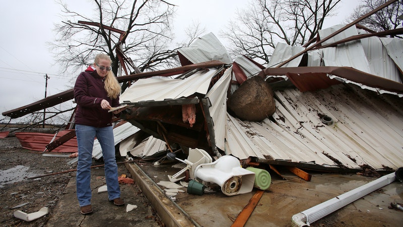 At least 11 dead as storms sweep across southern United States | ITV News