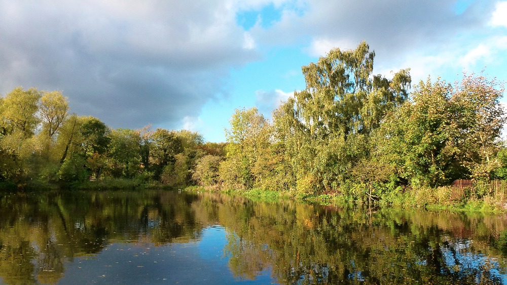 Thursday's Weather: Breezy with sunny spells and showers | ITV News Central