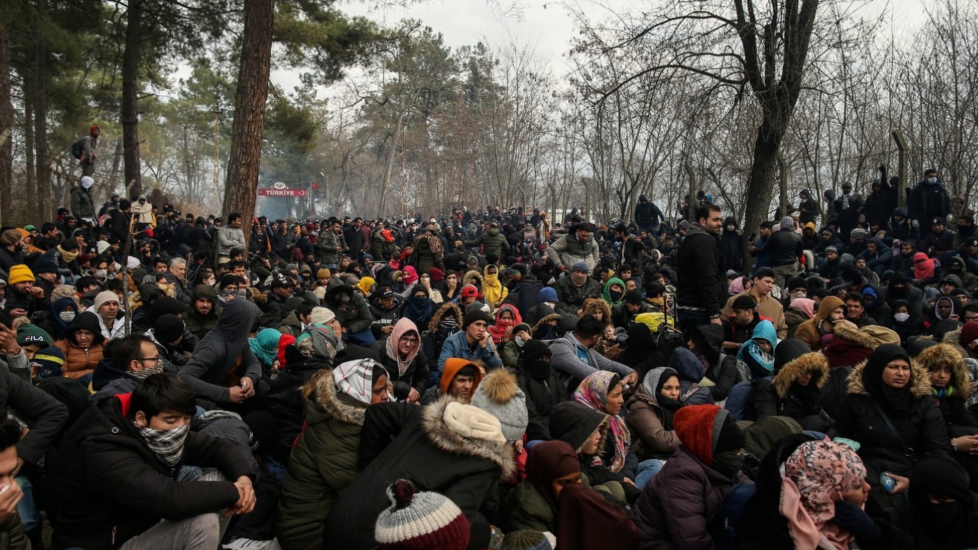 At least 13,000 mass at TurkeyGreece border after escalation in Syria