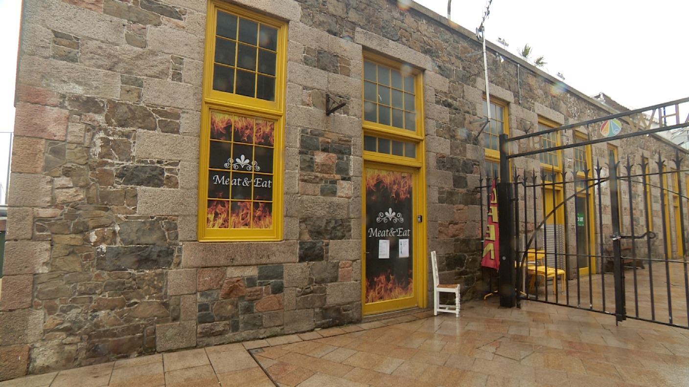Jersey Meat Diner Closes For A Week After Owners Suffer Online Abuse Itv News Channel