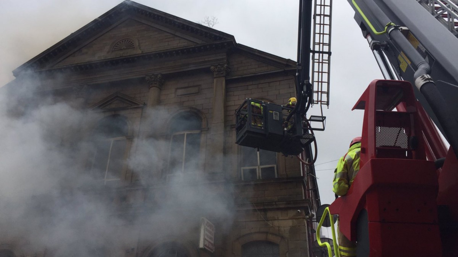 Smoke warning as crews tackle large fire in Blackburn | ITV News Granada