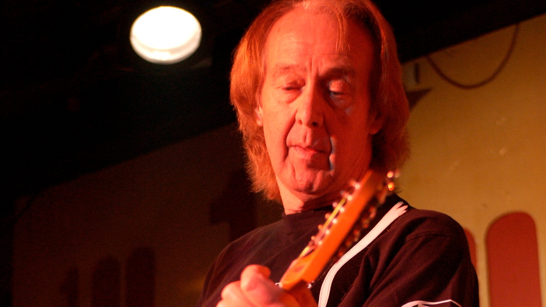 Welsh musician Spencer Davis dies aged 81 | ITV News Wales