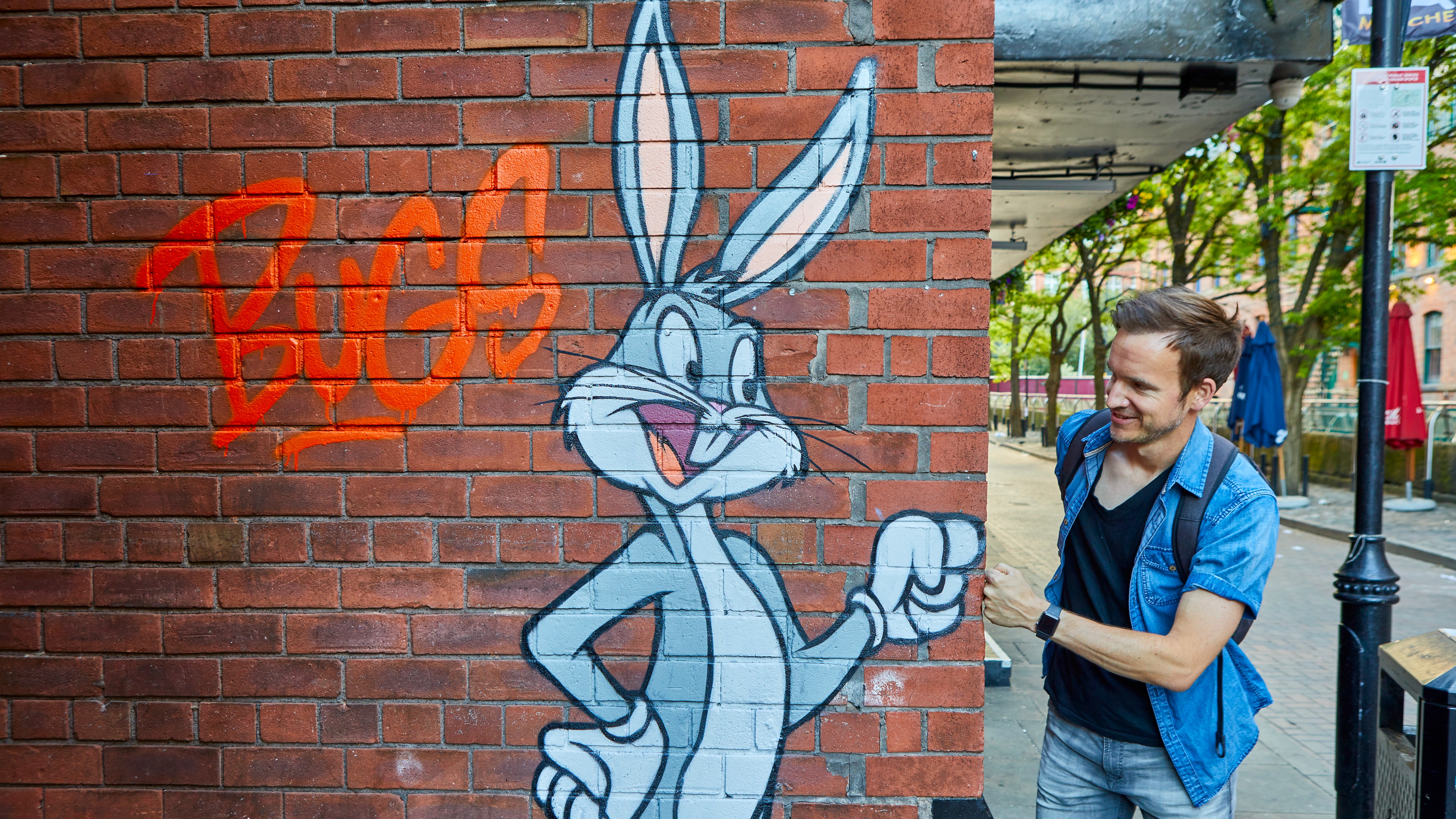 Looney Tunes characters pop up on street art trail in Manchester | ITV News  Granada