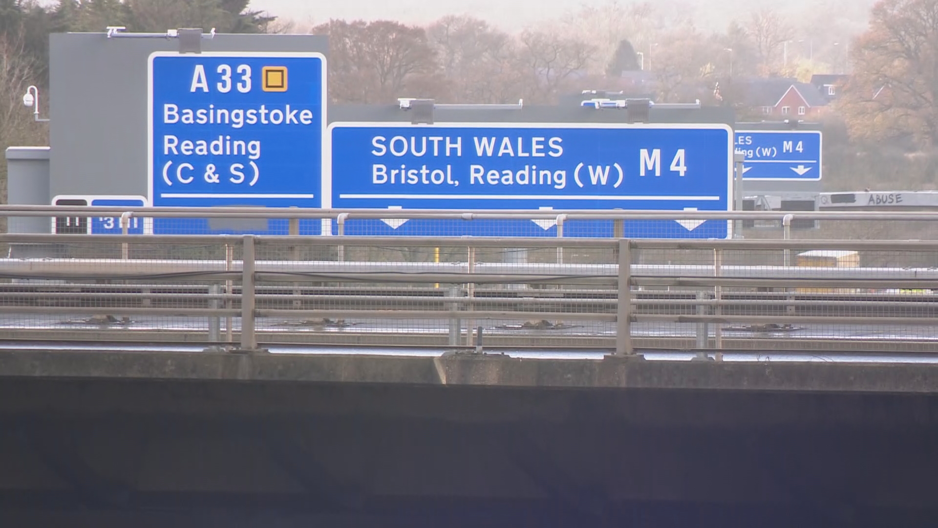 M25, M27 and M4 traffic warning as millions expected to take to the