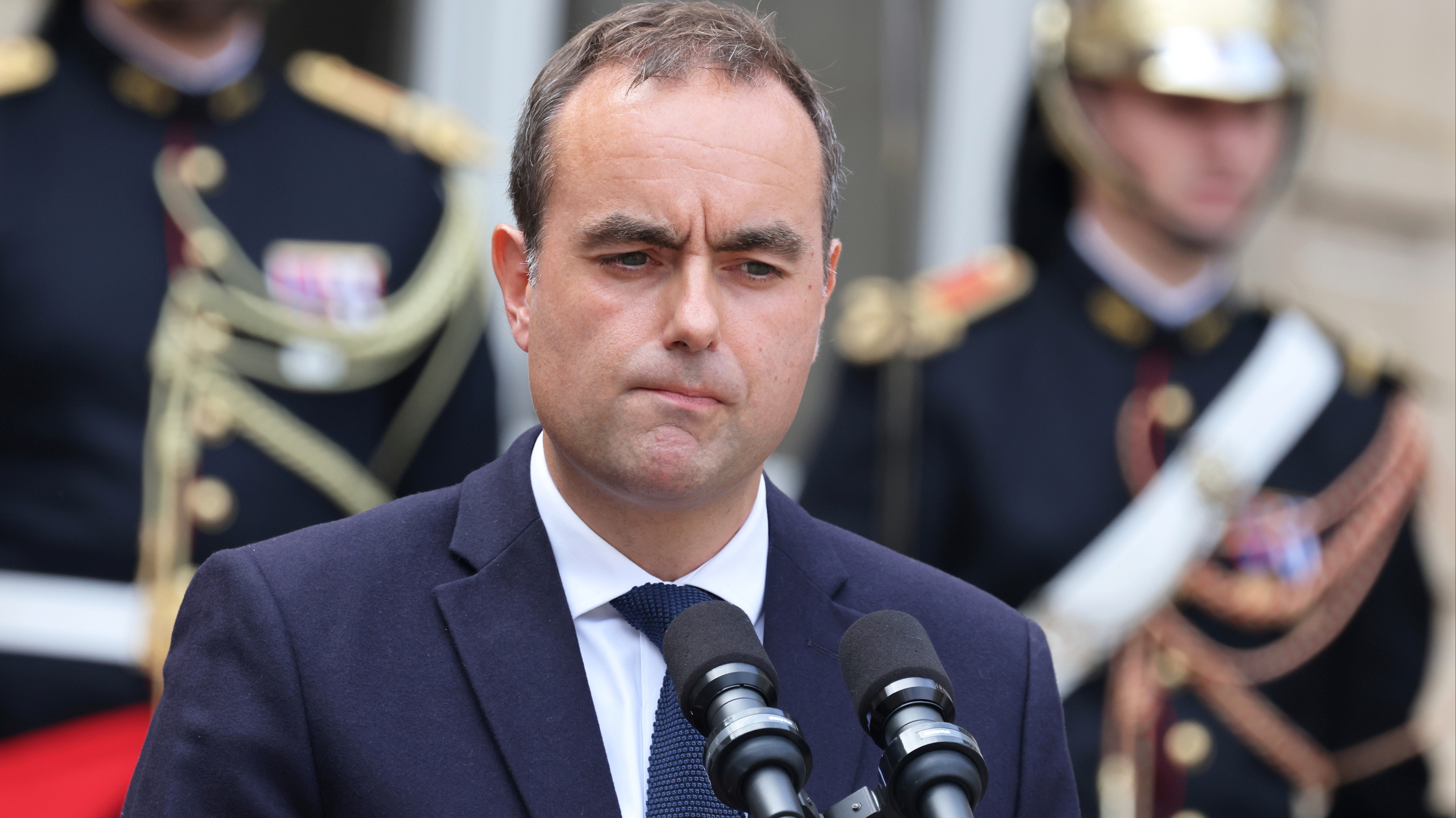 France's prime minister resigns after less than a month in office