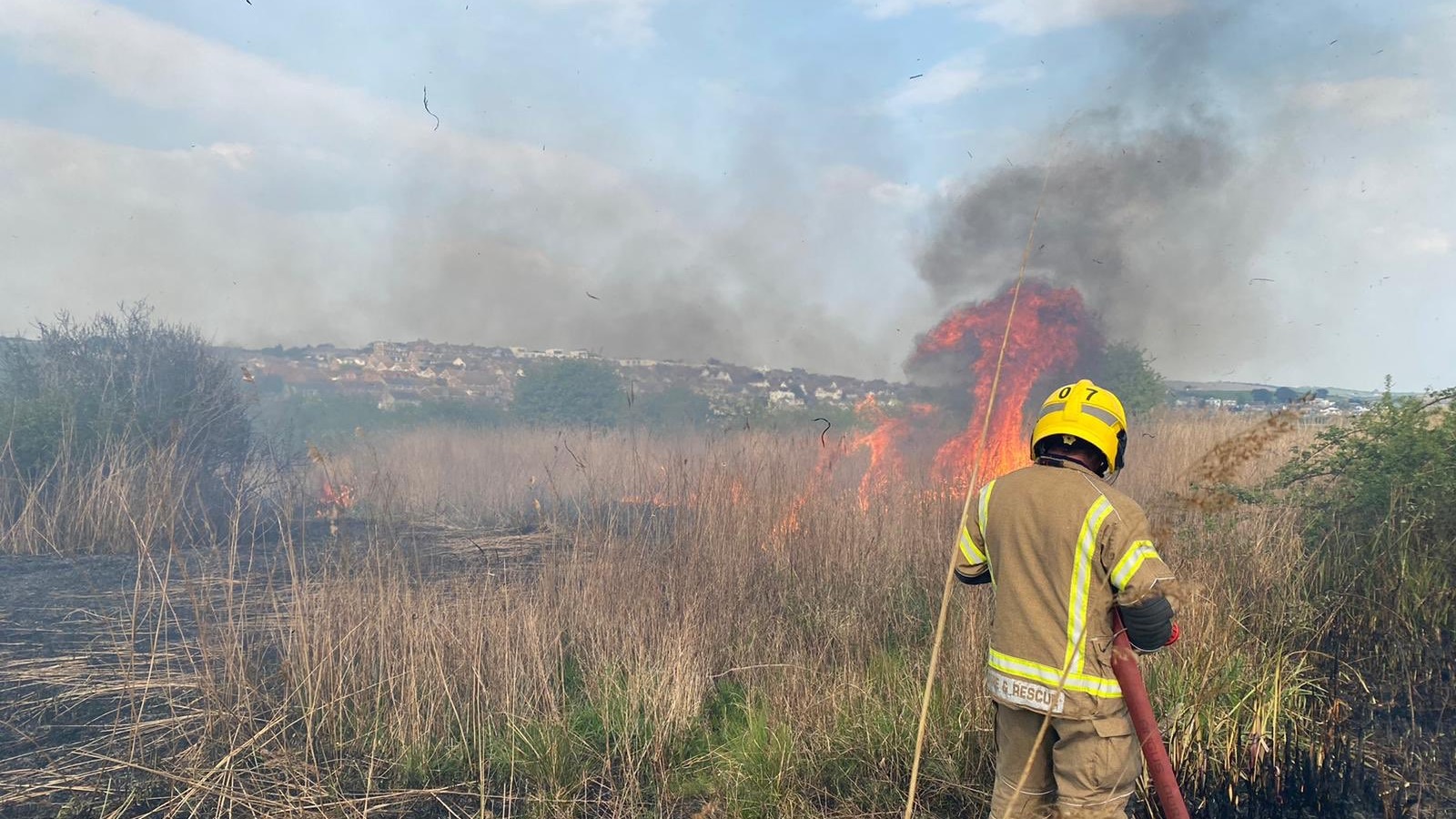 Human intervention' suspected to have started 'largest fire' in years at  Poole nature reserve | ITV News Meridian