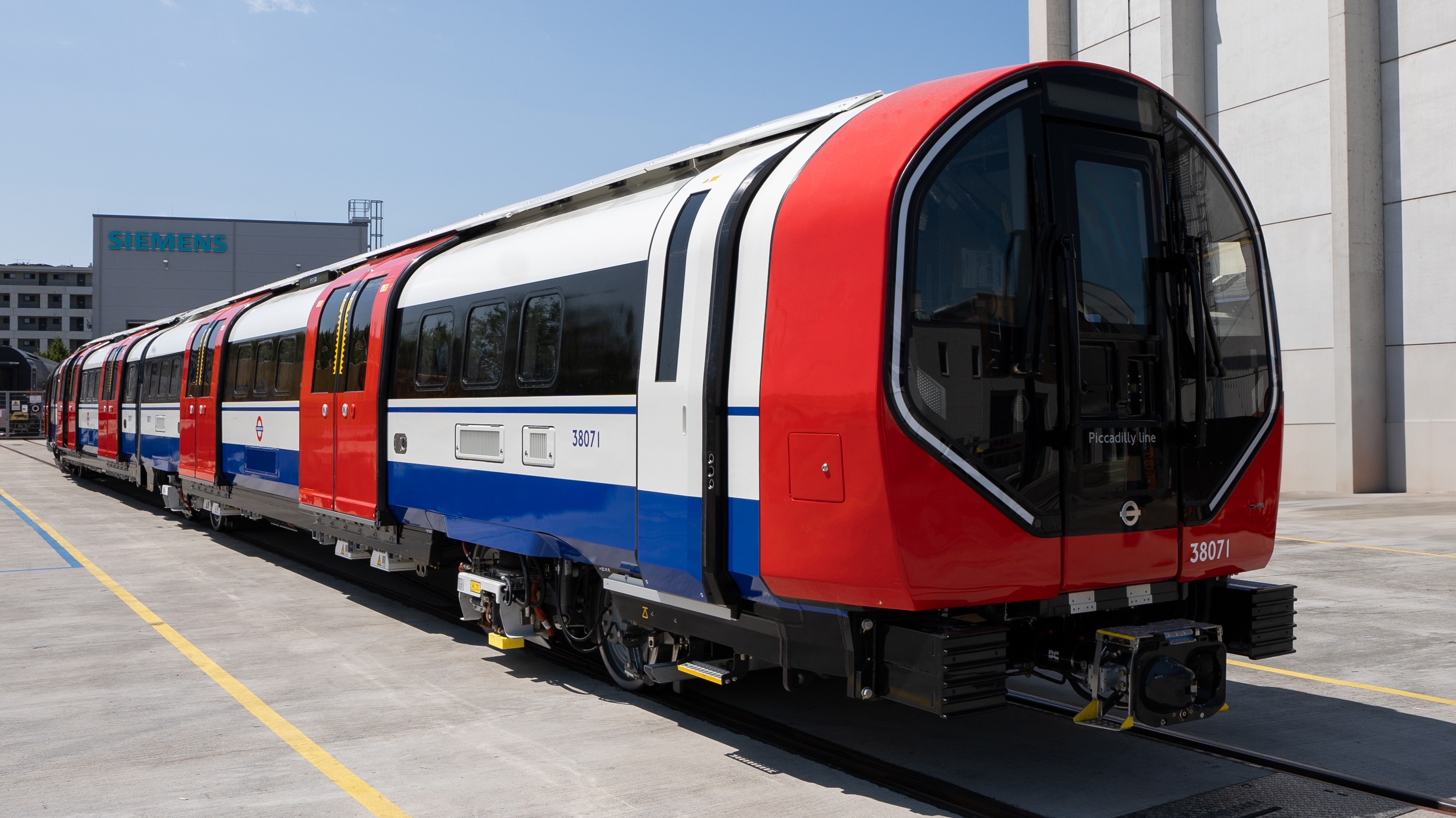 London Underground train capable of running without a driver
