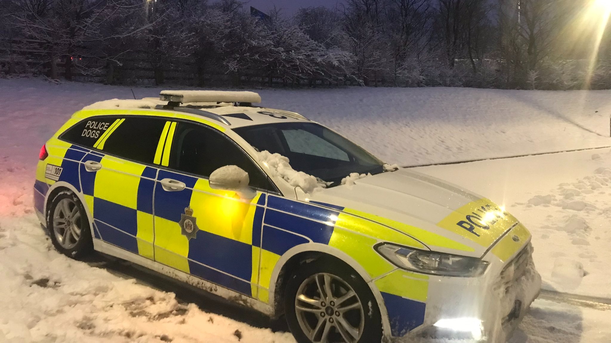 2048px x 1152px - West Yorkshire Police catch 'dumbest' car thieves by following footprints  through snow | ITV News Calendar