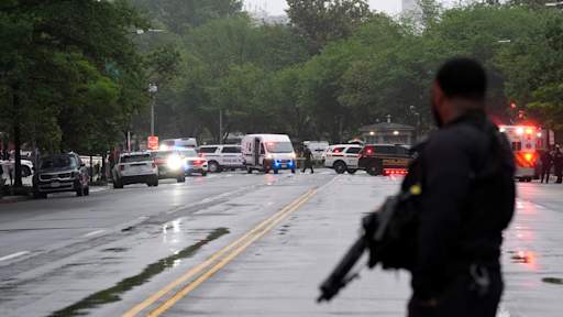 Man shot dead by officers after opening fire near White House