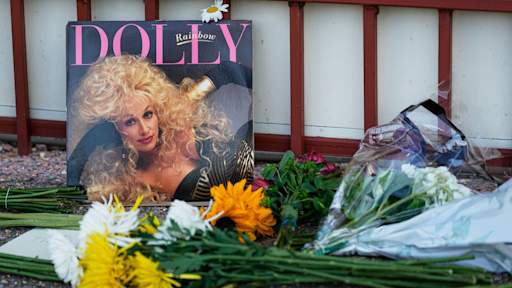 Tributes pour in for Dolly Parton, who died after 'brief battle with cancer'