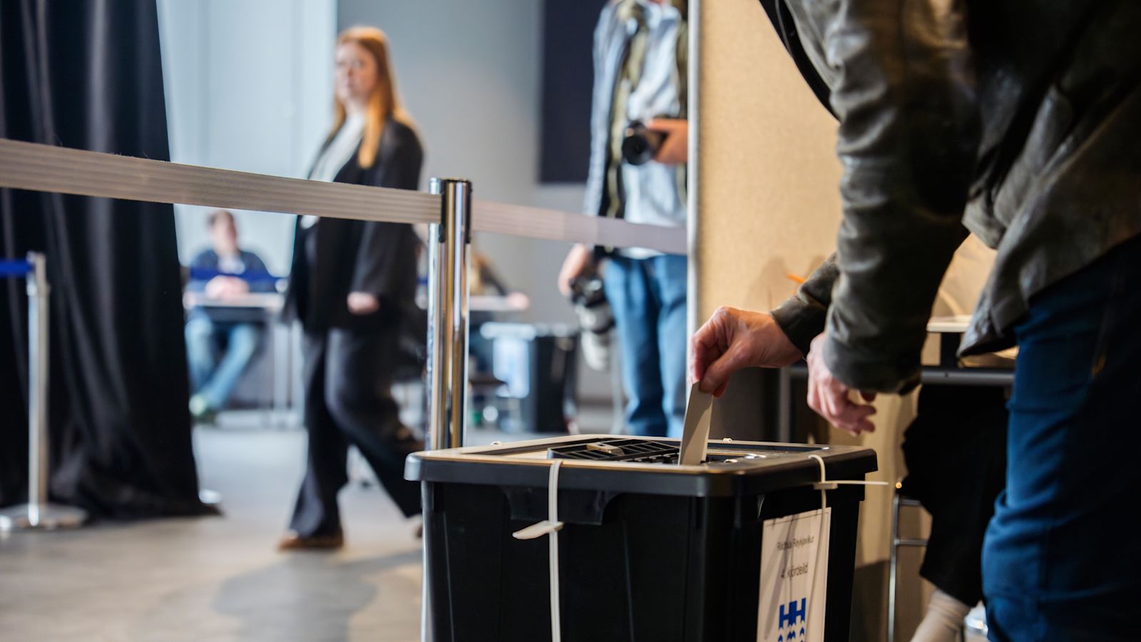 Iceland goes to polls for referendum on European Union | ITV News
