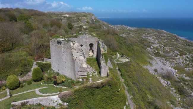 080621 RUFUS CASTLE. ITV