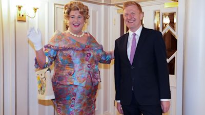 Culture Secretary Oliver Dowden poses for a photograph with Michael Ball, who plays Edna Turnblad
