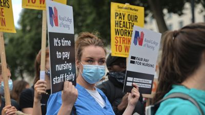 110821 NHS PAY RISE MARCH PA IMAGES