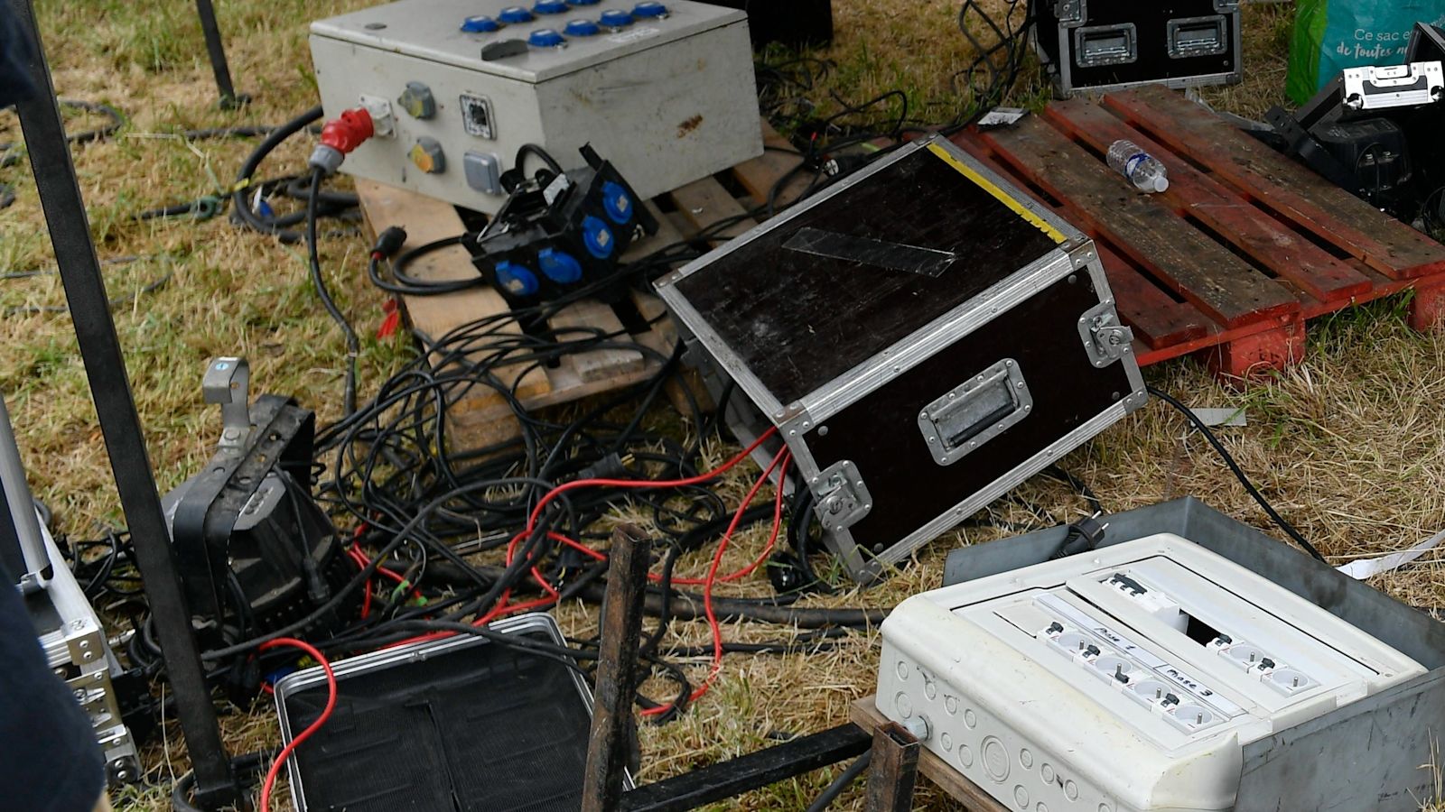 Norfolk Police shut down 'dangerous' unlicensed rave in West Acre near ...