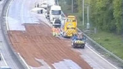Hundreds of vehicles were caught up in the M25 cooking oil spill
Credit: Highways England