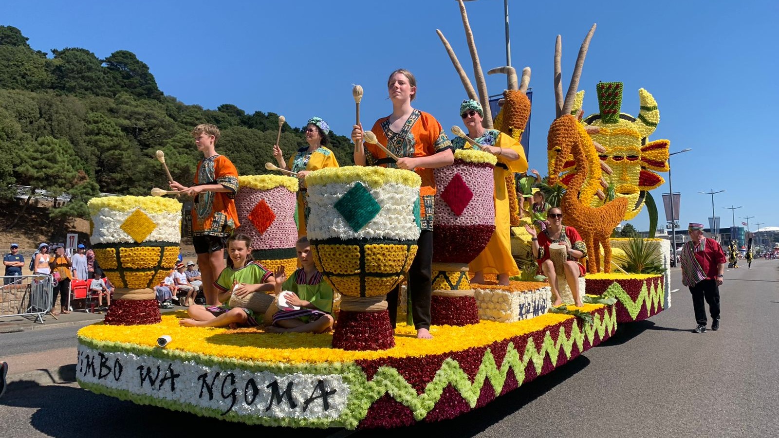 'Let Battle Commence': Jersey Battle of Flowers in pictures | ITV News ...