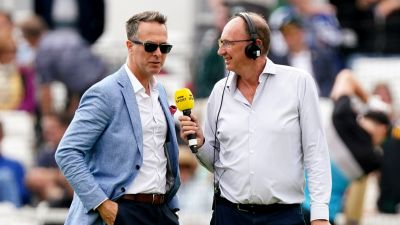  BBC's commentator's Jonathan Agnew, (right) speaks with Michael Vaughan. 