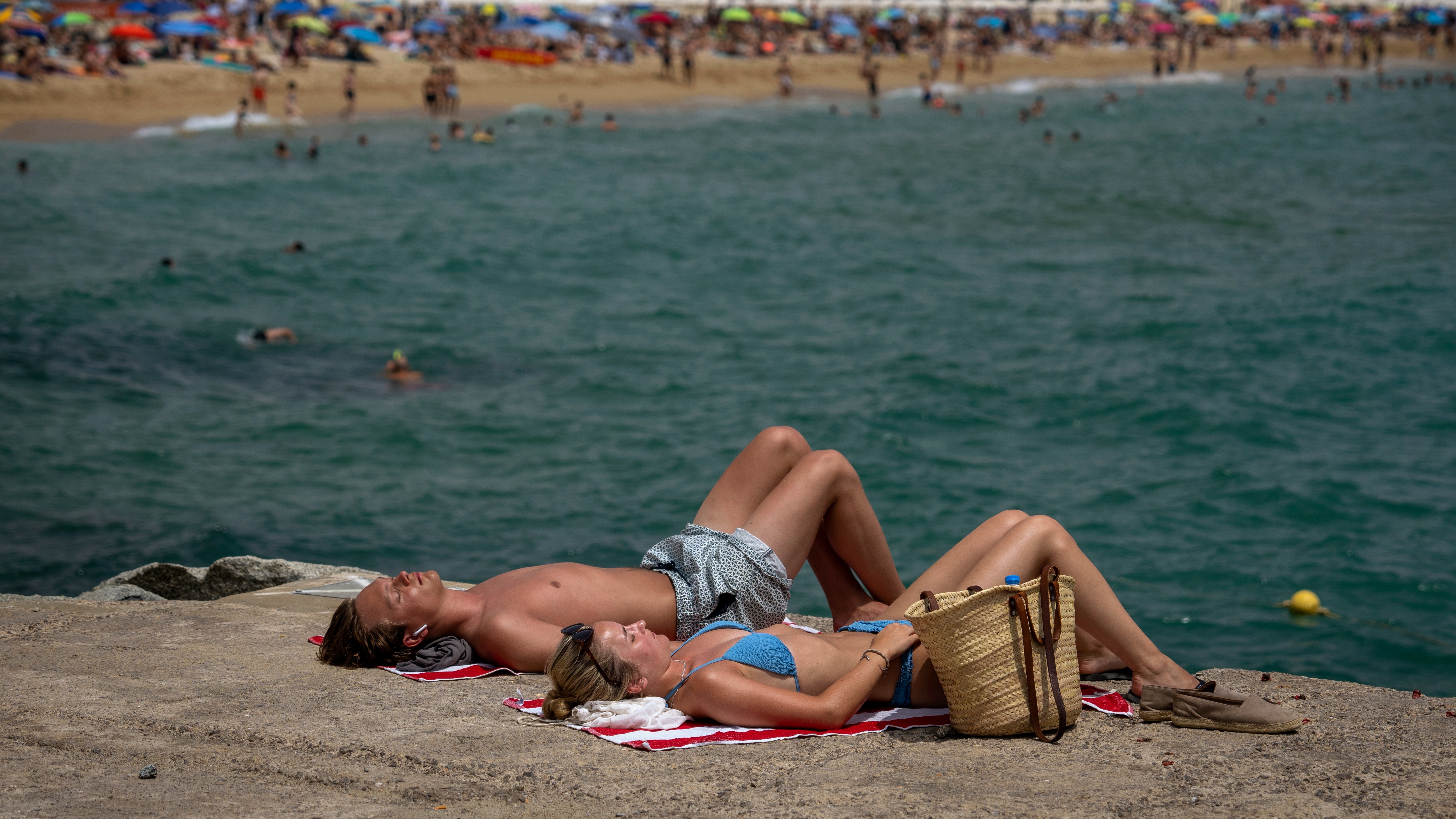 European Beach Porn - The strict new rules for holidaymakers travelling to Spain | ITV News
