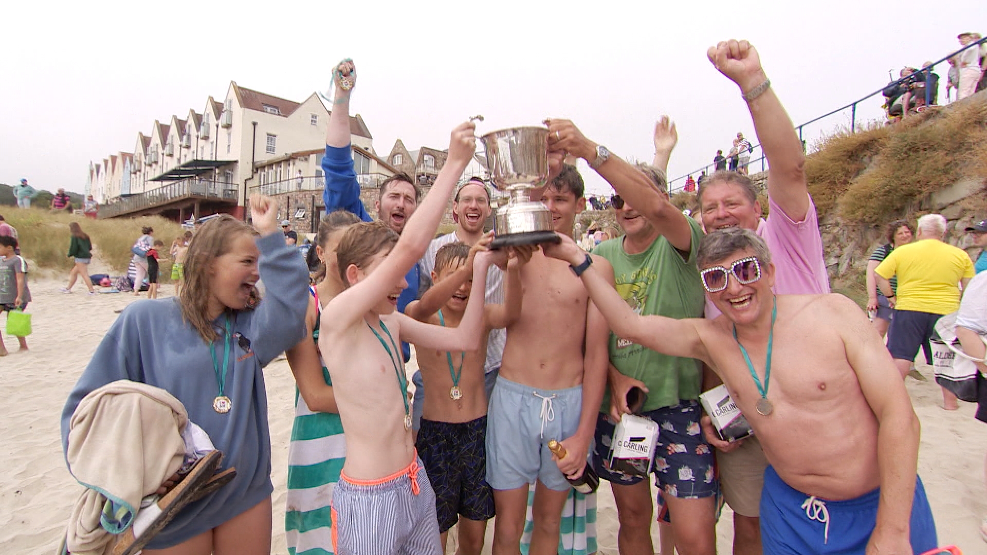 Hundreds turn out for Alderney Week's daft raft race ITV News Channel