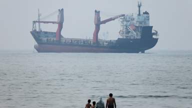 US launches new wave of strikes against Iran as both vie for Strait of Hormuz
