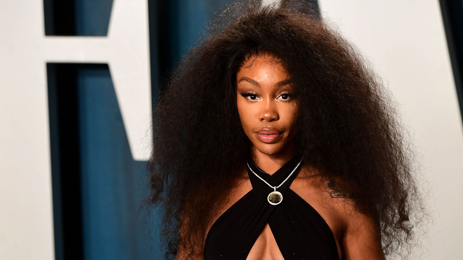 Glastonbury Festival 2024: Who is American soul singer SZA? | ITV News ...