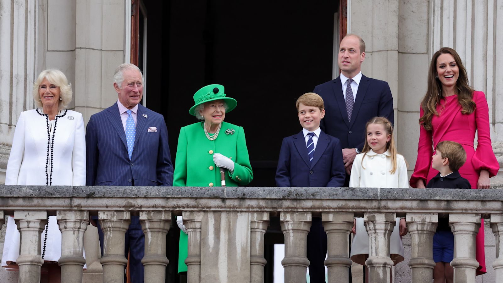 Buckingham Palace spending tops £100 million as repair work is ramped up |  ITV News