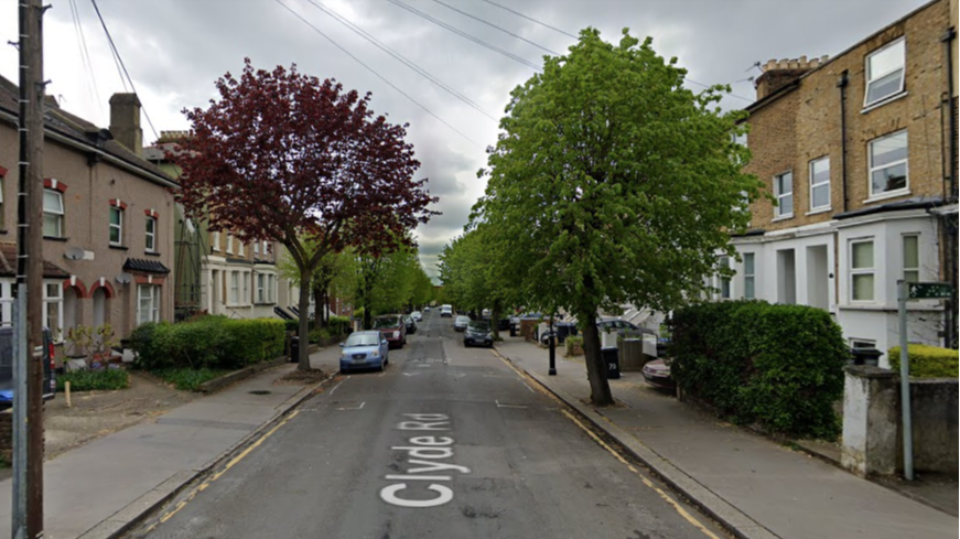 Murder investigation launched after man stabbed to death in Croydon ...