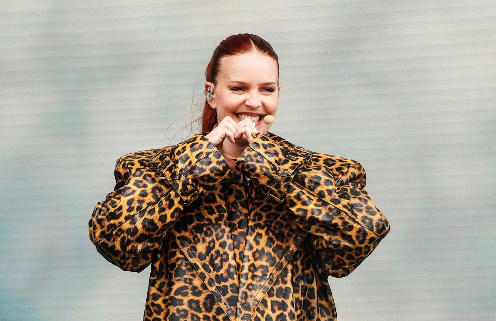 Anne Marie O2 Rugby Singer Anne-Marie to perform opening Womens' Rugby World Cup at ...