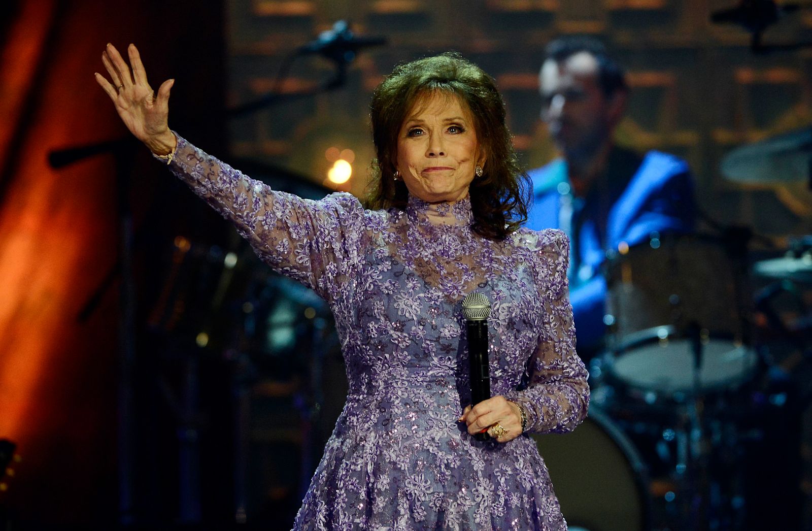 Loren Country Singer Country music singer Loretta Lynn dies aged 90 in her Tennessee home ...