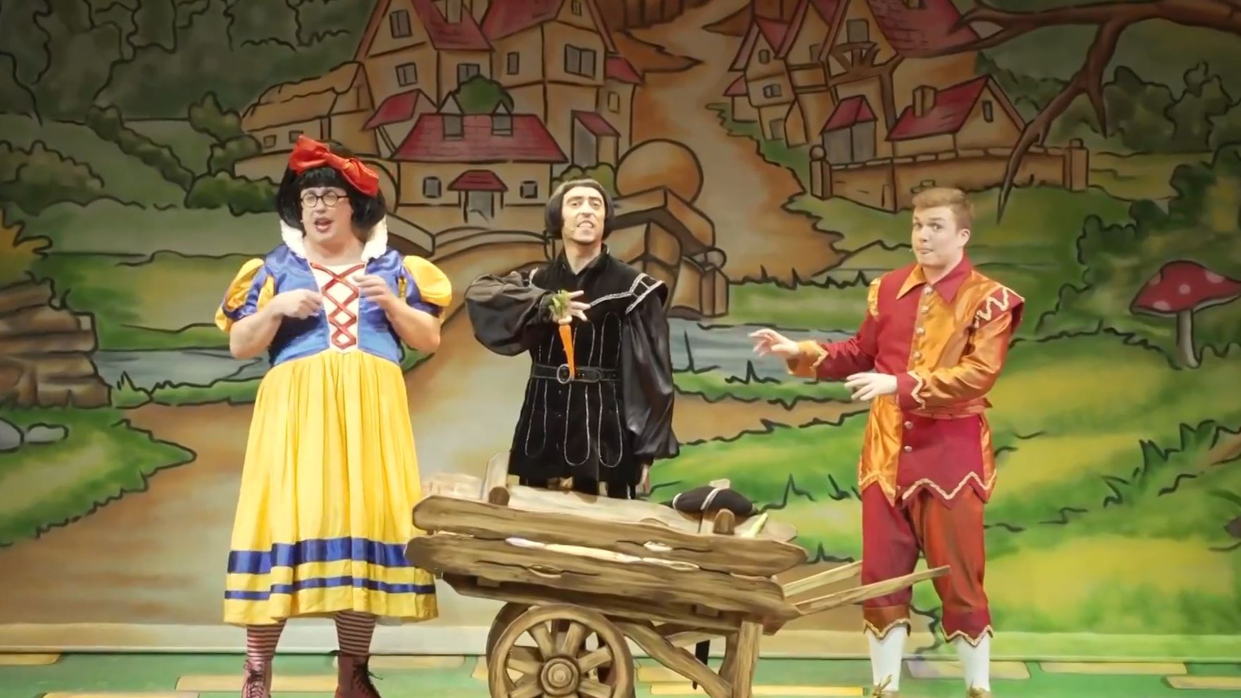 'Oh, Yes It Is!': British Pantomimes Are Still Proving Popular With ...