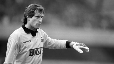 Ray Clemence playing for Spurs in 1985