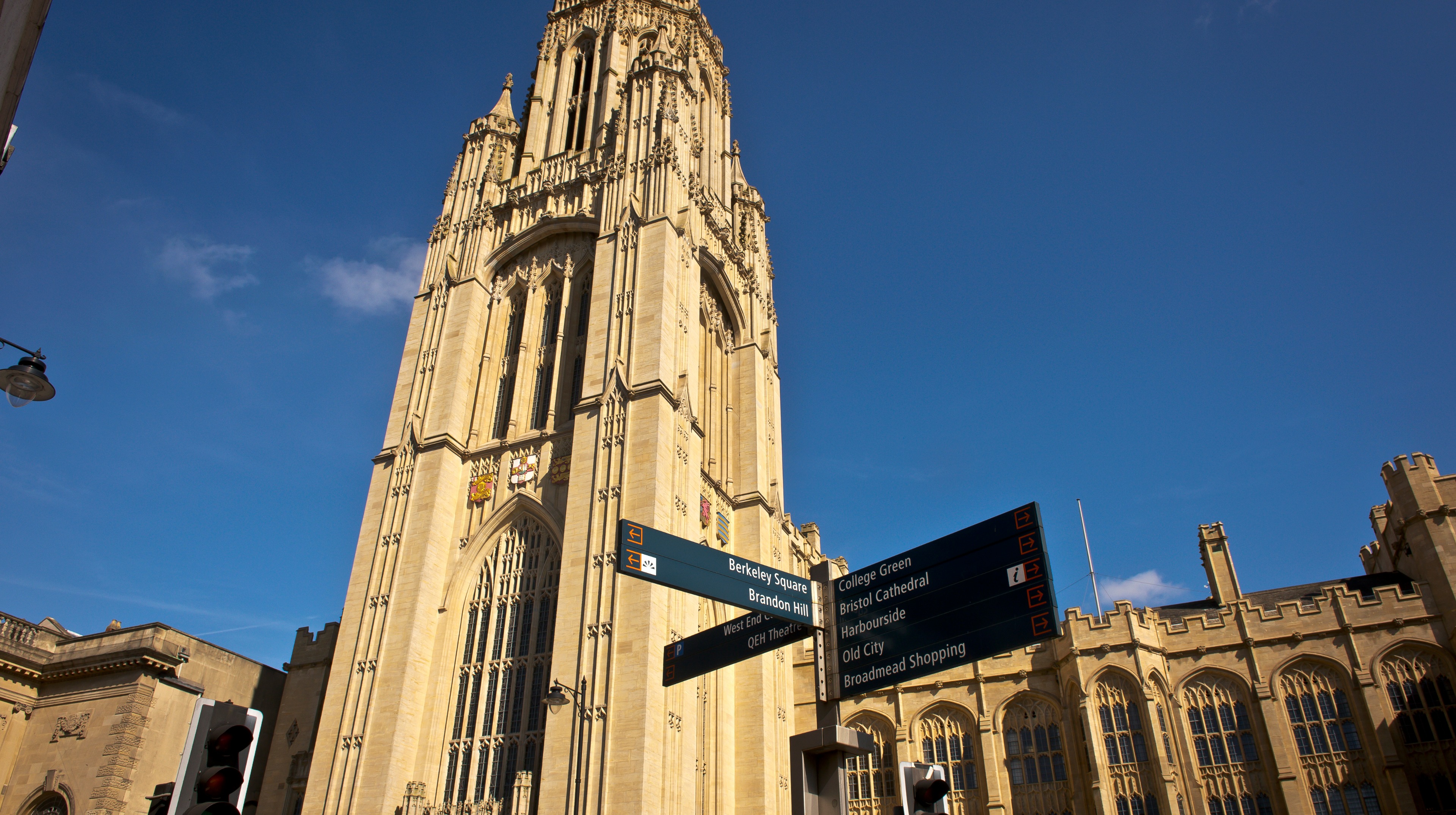 Bristol University second in the UK to confirm lectures will