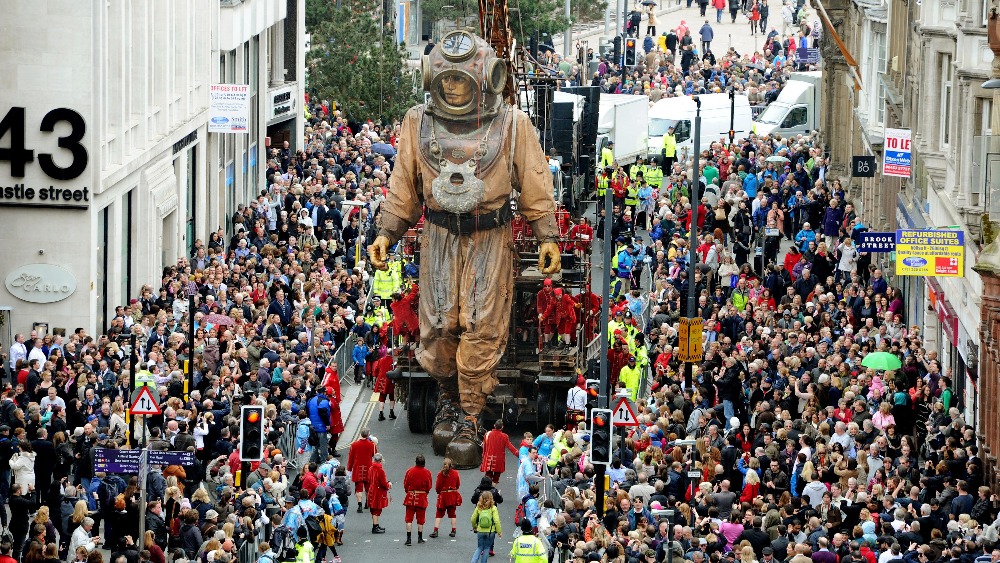 'Giants' to return to Liverpool to mark WW1 commemoration | ITV News ...