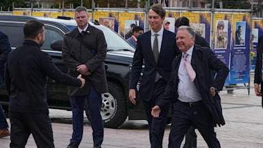 US envoys meet Zelenskyy in Kyiv after talks with Putin in Moscow