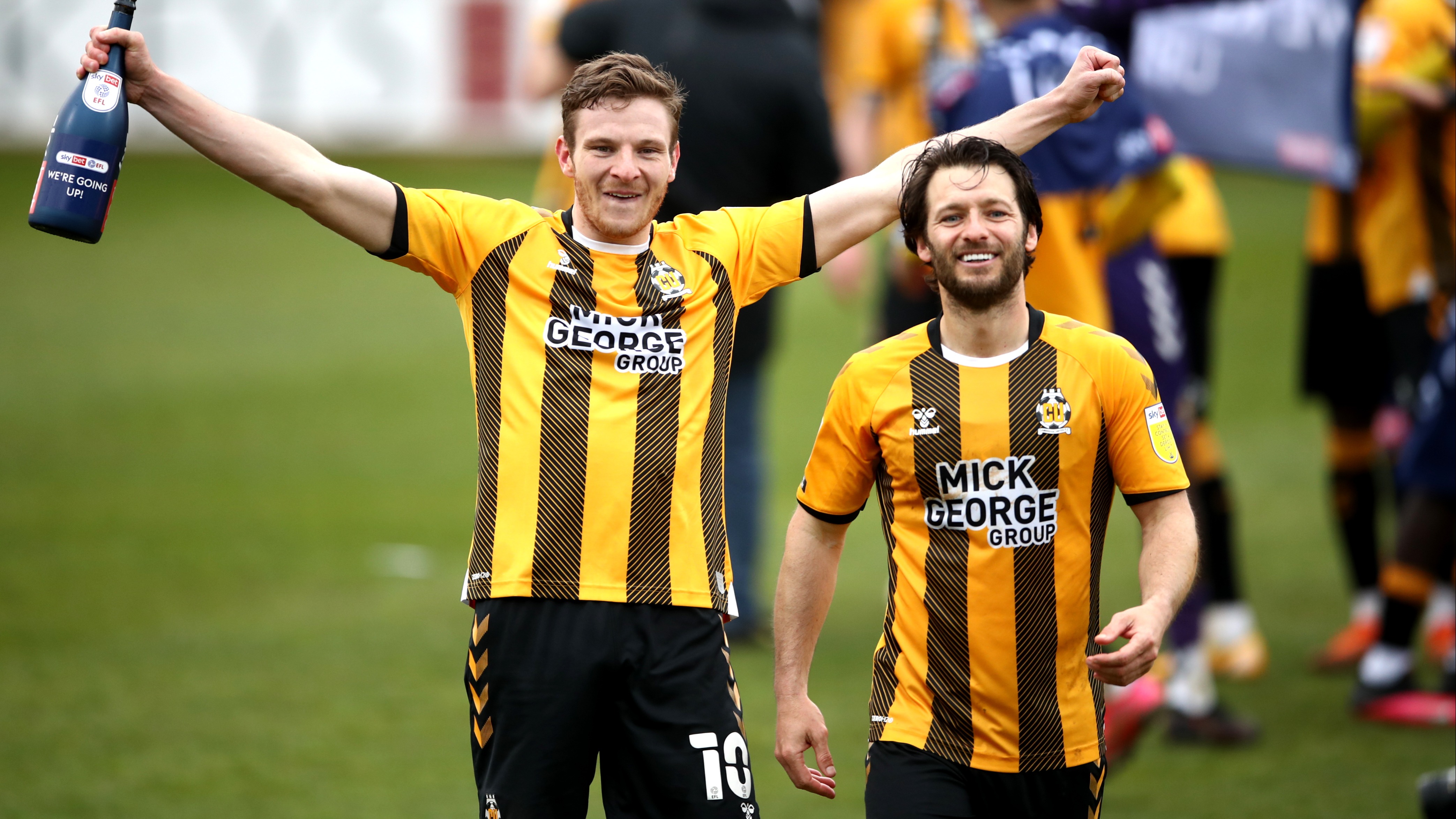 Greg Taylor: Cambridge United captain signs new one-year contract