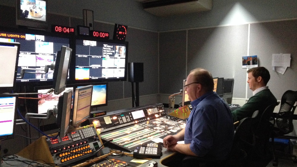 Behind The Scenes: How The Early Team Prepare The ITV Daybreak ...