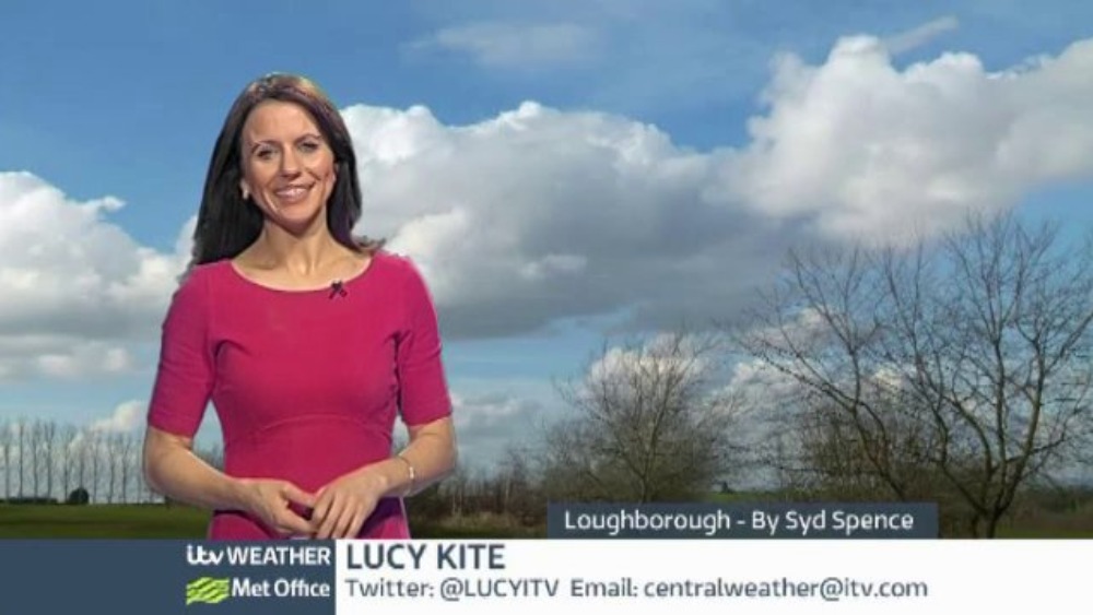 East Midlands video forecast: Clear and frosty night | ITV News Central