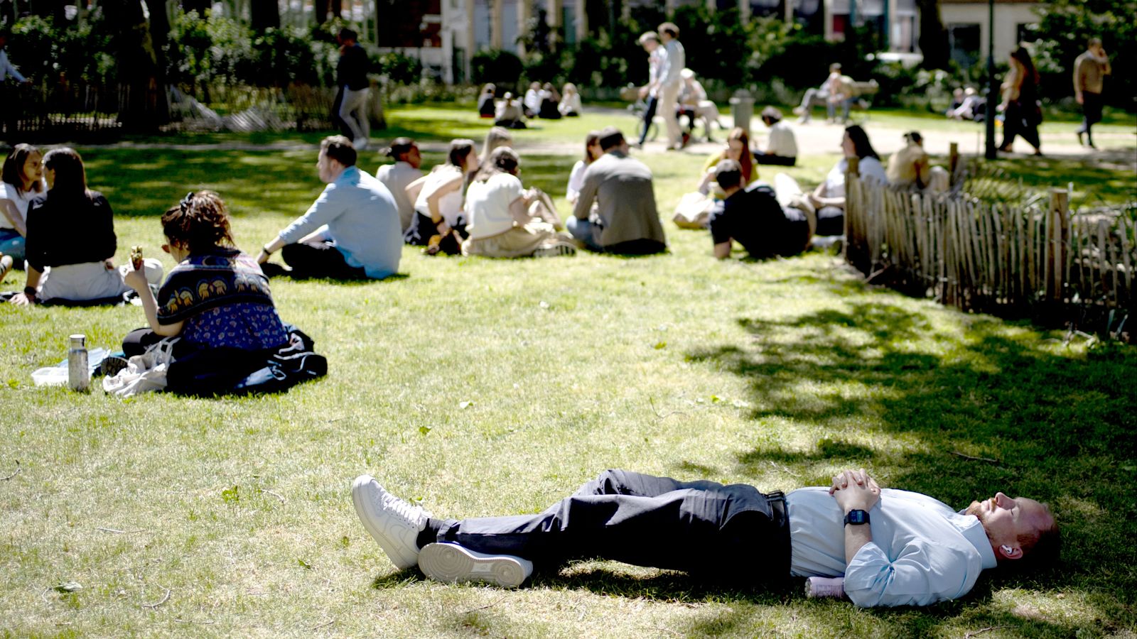 UK to be 'hotter than Honolulu' with 27C sun - before Bank Holiday rain | Flipboard