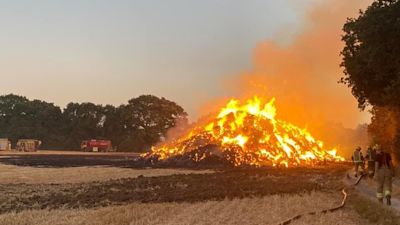 120822 Straw fire Hants Fire & Rescue