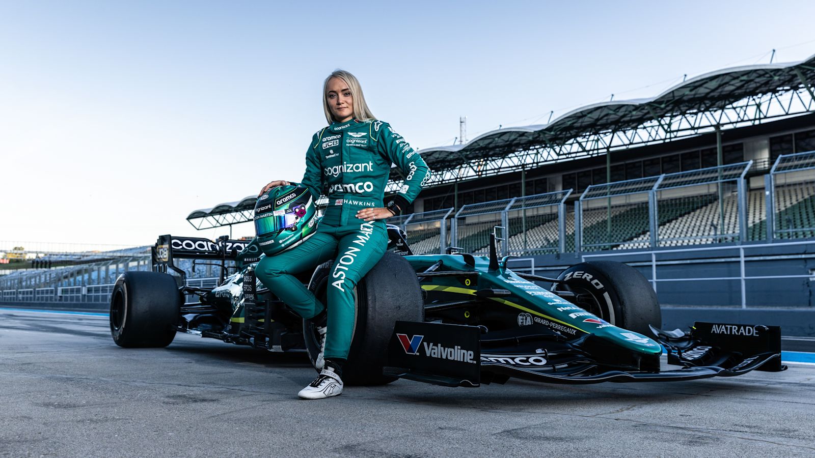 East Hampshire racing driver becomes first woman to test F1 car since ...