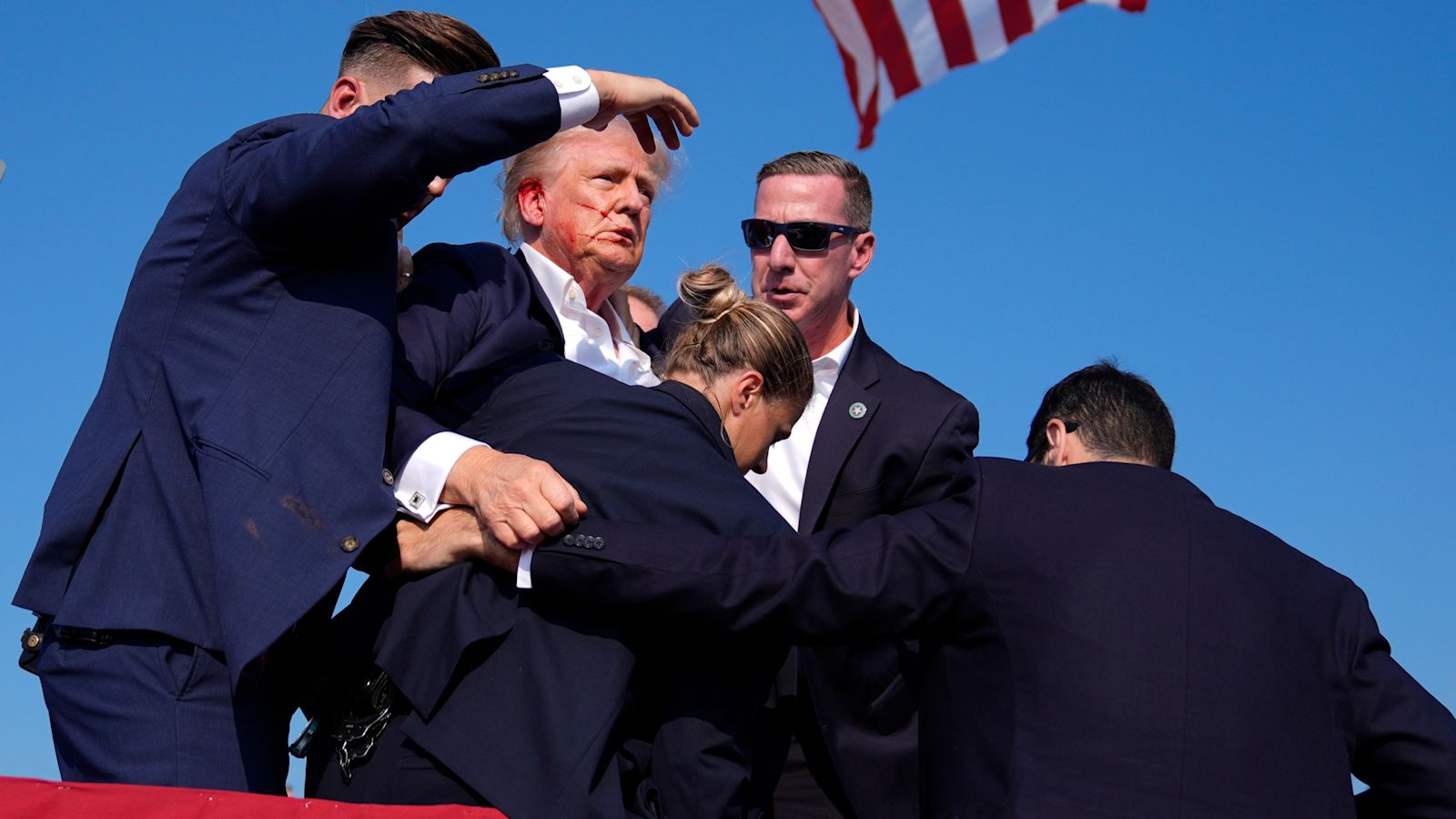 Eyewitnesses to history: The photographers who captured the Trump ...