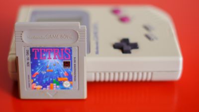 Pointless' Tetris 30 years old and still 'compelling' | ITV News